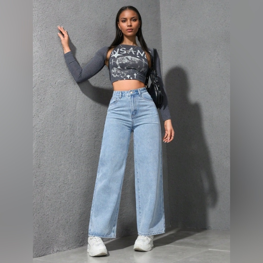 High-Waisted Wide Leg Jeans - Picture 11 of 11